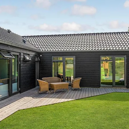 Gorgeous In With Kitchen